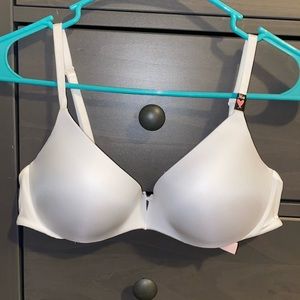 Victoria’s Secret dream angels push up bra